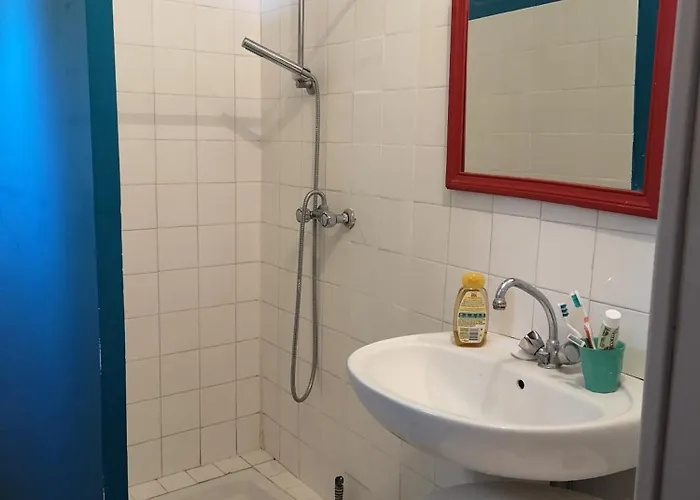 Le Du Loir à Vélo, D'étape, Backpacker Auberge de jeunesse Marçon